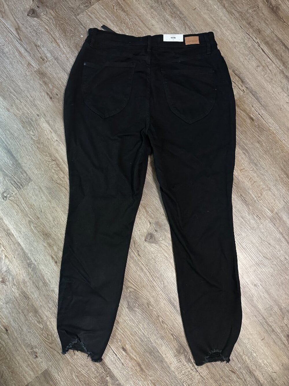 NWT Judy Blue Skinny Fit Jeans 16W Black High Rise Tummy Control Raw Hem Stretch - Picture 4 of 4
